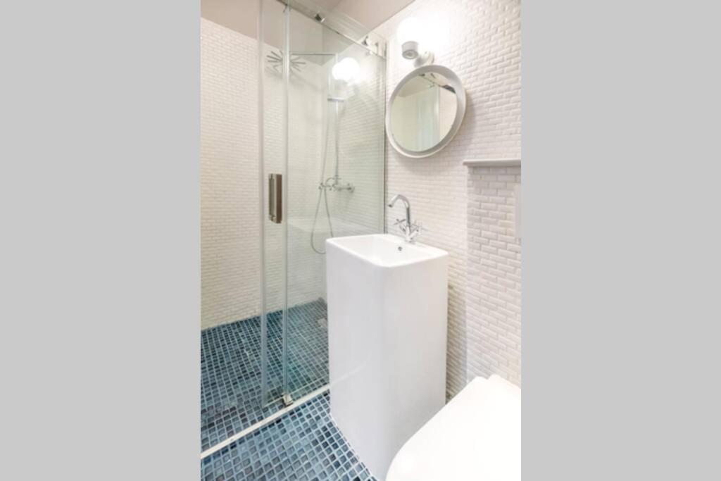 Ferienwohnung Marvellous Design 2Br Old Town Bukarest Exterior foto